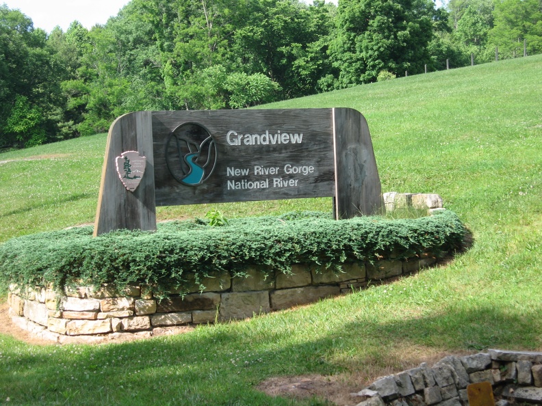Grandview Sign.JPG